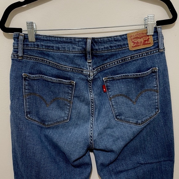 Levi's 721 High-rise Skinny Red Tag Denim Jeans, Size 31 - Picture 6 of 15